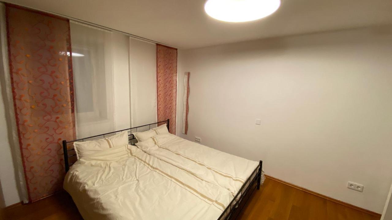 Laber Fewo Luxus Wohnung Im Eigenen Ferienhaus, 120 Qm, Naehe Regensburg Mit Balkon, Terrasse & Garten, Gute Zuganbindung מראה חיצוני תמונה